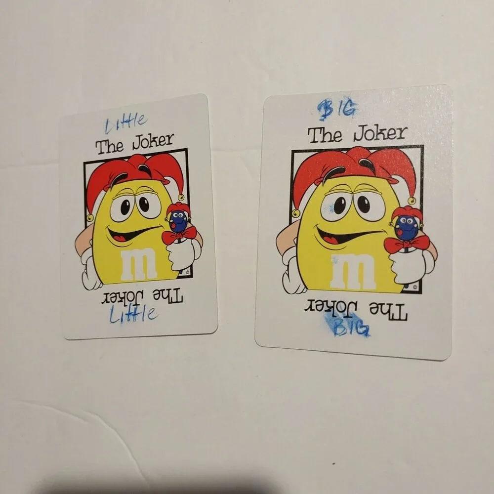 M & M WORLD  LAS VEGAS PLAYING CARDS-LIKE NEW**